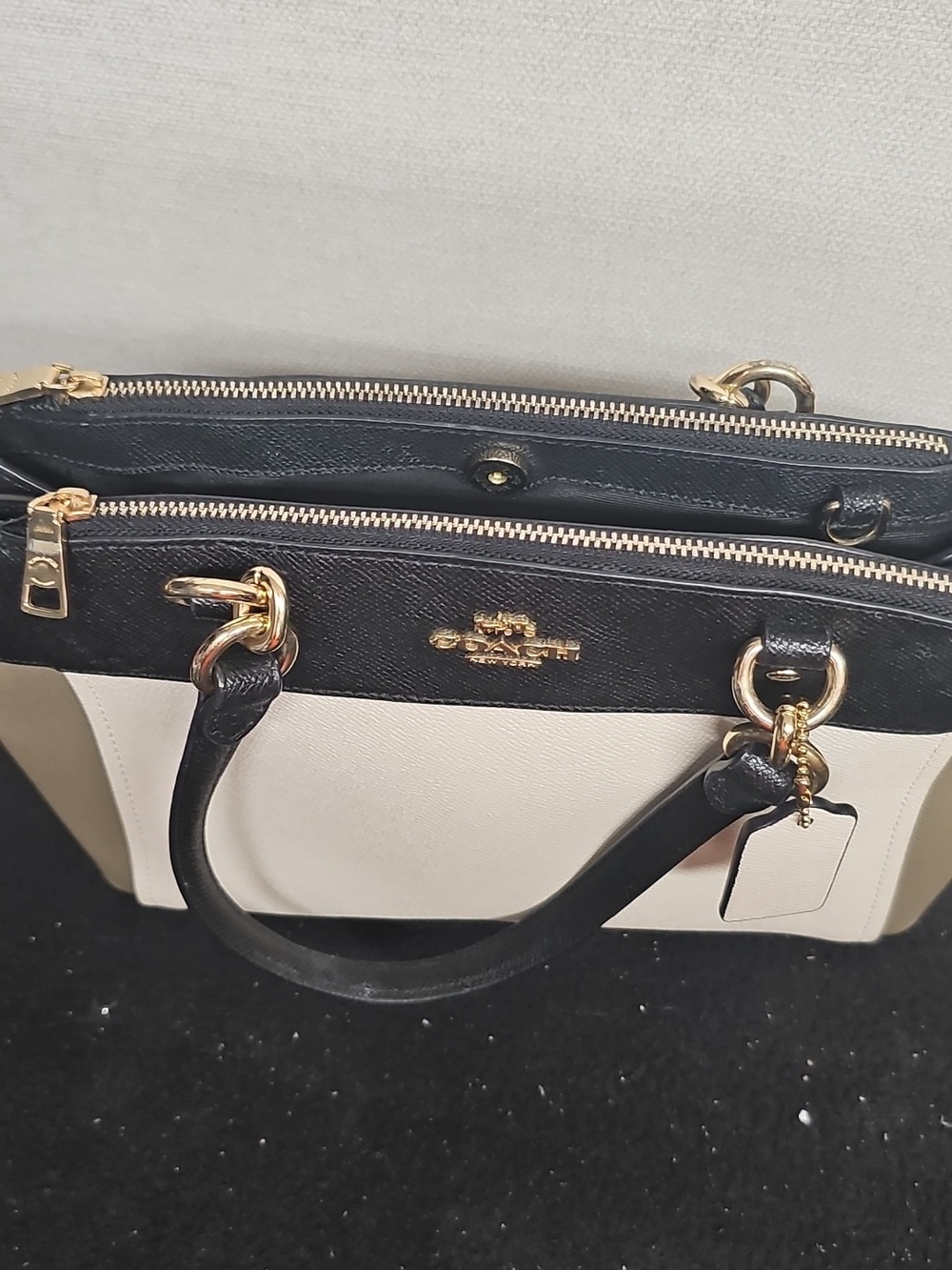 COACH CHRISTIE MINI COLOR BLOCK CARRYALL BFPM-04-009 - Picture 11 of 12
